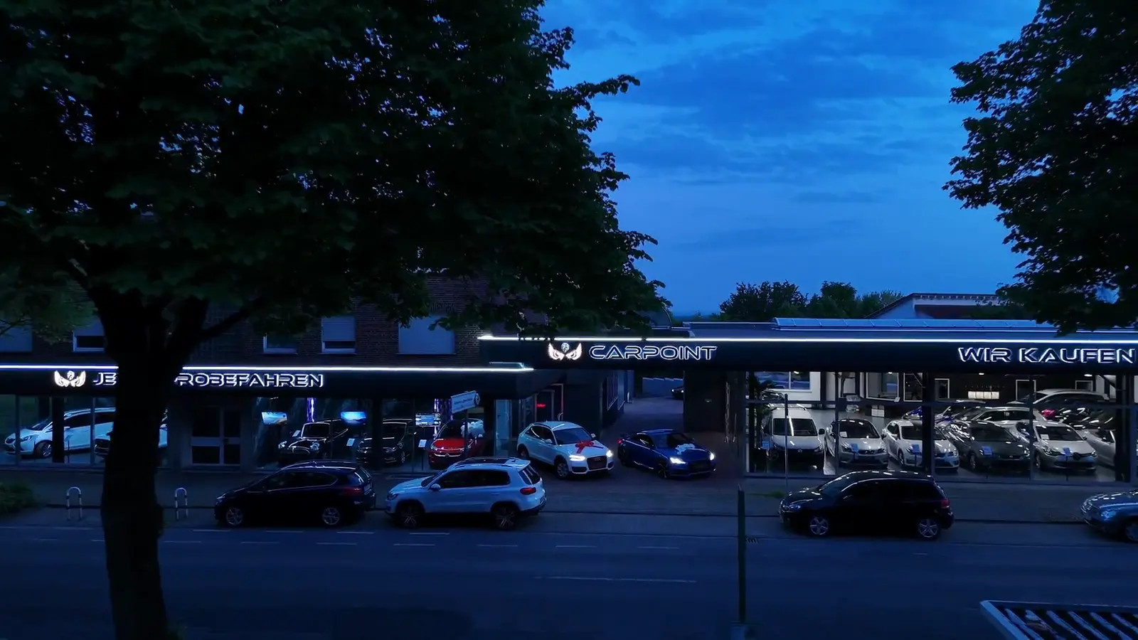 Das Autohaus PR Carpoint an der Hammer Straße in Hamm, aus der Luft